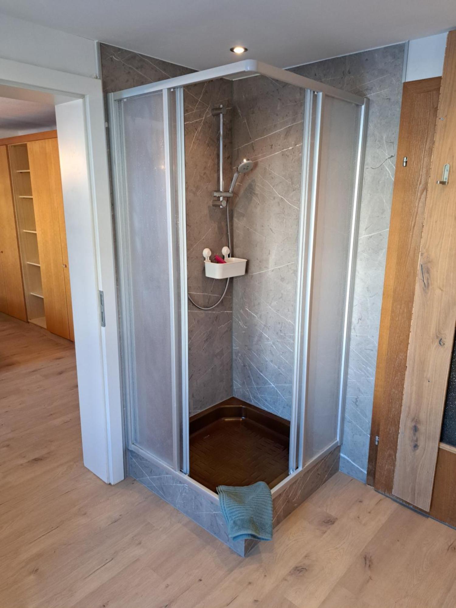 Gesa'S & Tom'S Stadtappartement Saalfelden Ngoại thất bức ảnh